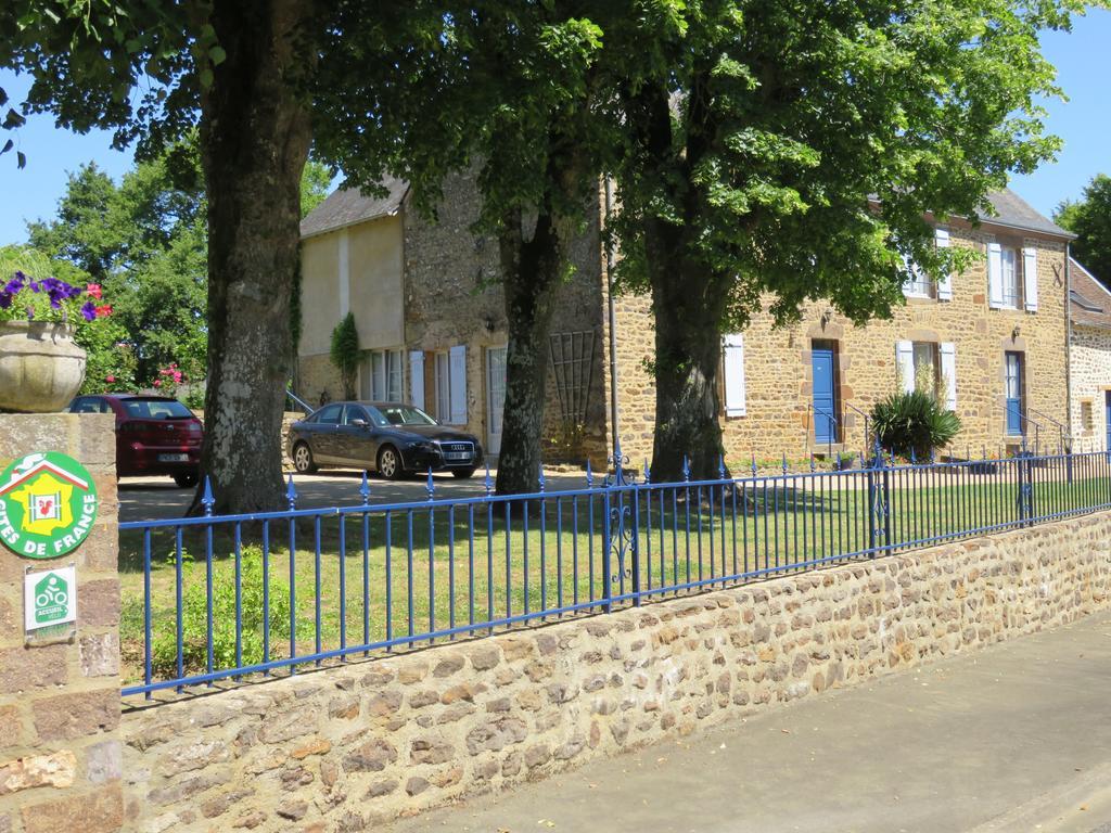 Les Quatre Saisons Moitron-sur-Sarthe Exterior photo